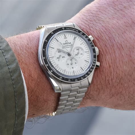 omega speedmaster 60 price.